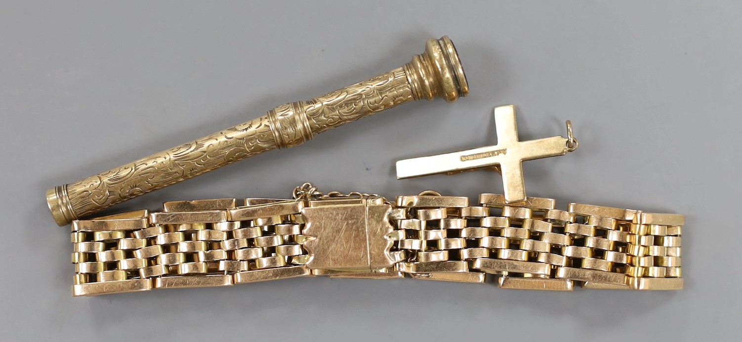 A 15ct bracelet, approx. 19cm 20.5 grams, a yellow metal overlaid propelling toothpick and a 9ct crucifix pendant.